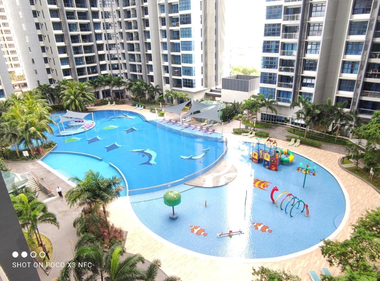 Atlantis Homestay Pool View 1210 Malacca Exteriör bild